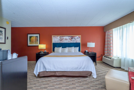 Exton Hotel & Conference Center - Guest Room